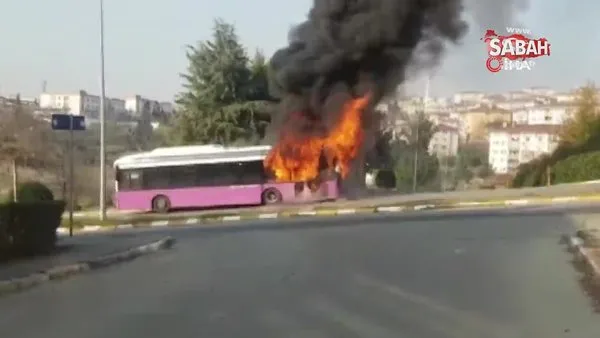 Belediye otobüsü alev alev böyle yandı