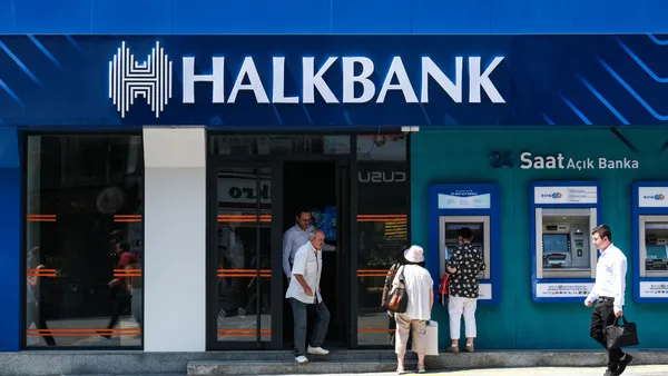 9-yildir-suren-halkbank-davasi-abdnin-onayiyla-tamamen-kapanacak-1781156025991.jpg