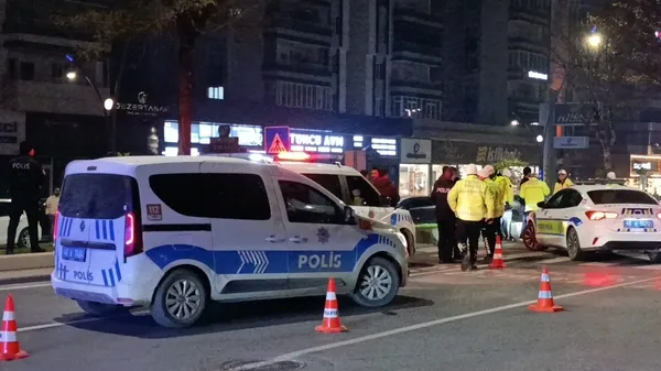 nisanli-ciftin-olumune-neden-olmustu-acili-abladan-carpici-iddialar-yaris-yaparken-50-kilometre-hiz-sinirini-a-1781682878915.jpg