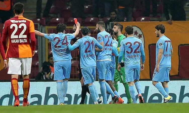 Galatasaray - Trabzonspor maçı sosyal medyayı salladı