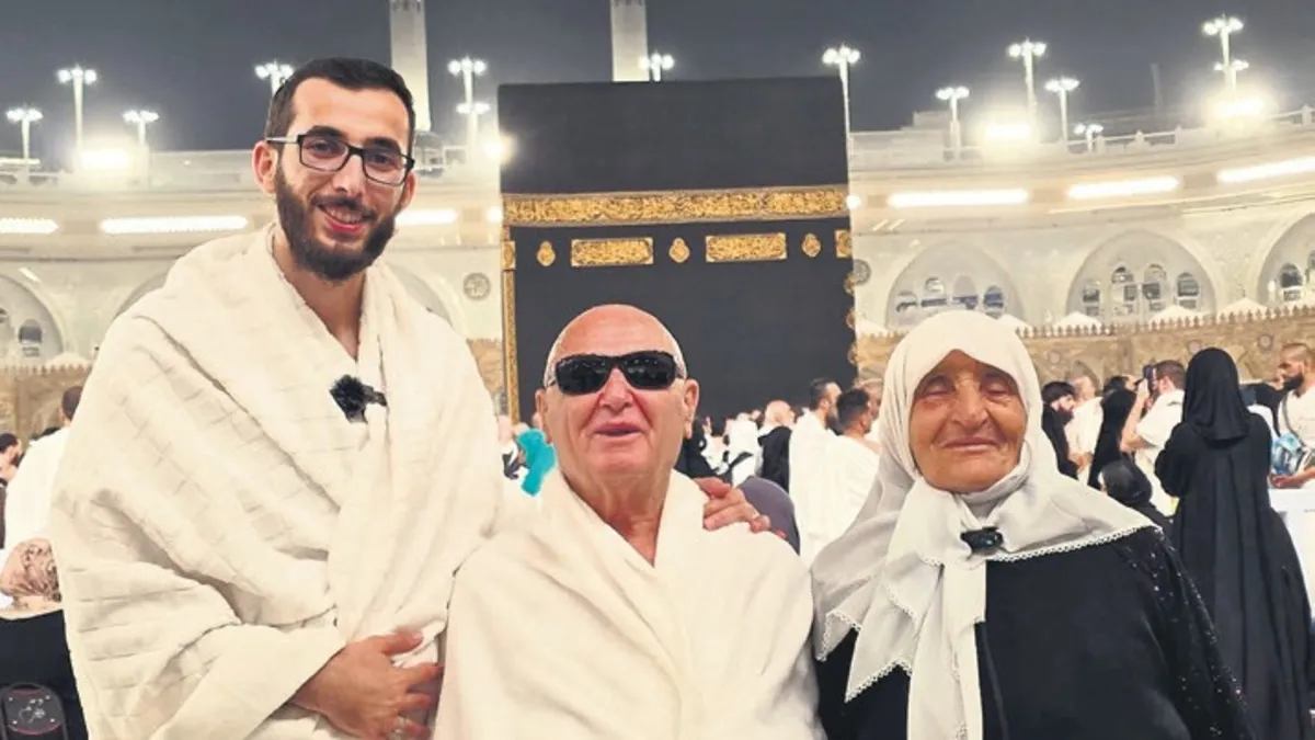 Görme engellilerin umre sevinci – Yaşam Haberleri Görme engellilerin umre sevinci – Yaşam Haberleri