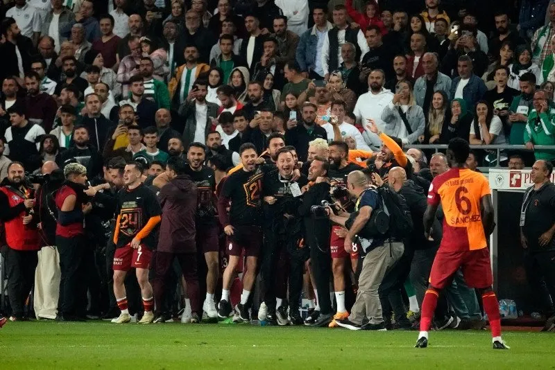 Son dakika haberleri: Şampiyon Galatasaray'ın Devler Ligi'ndeki muhtemel rakipleri belli oldu! Play-off'ta zorlu takımlar...