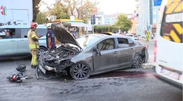 kontrolden-cikan-otomobil-takla-atarak-park-halindeki-3-araca-carpti-1786188383167.jpeg