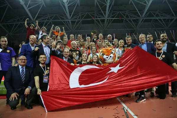 Eczacıbaşı VitrA'da şampiyonluk coşkusu