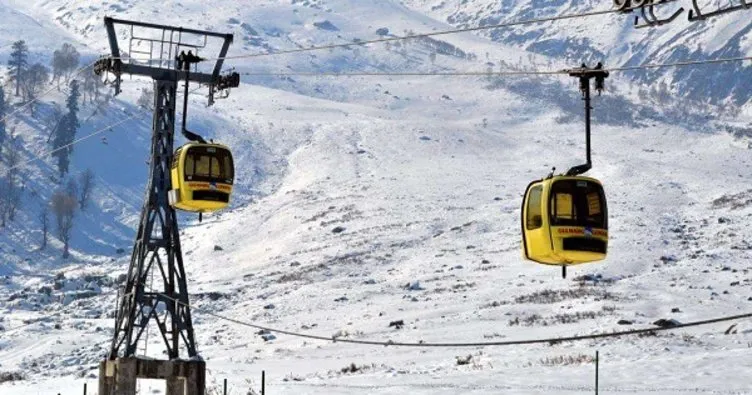 Hindistan’da teleferik düştü: 7 ölü!