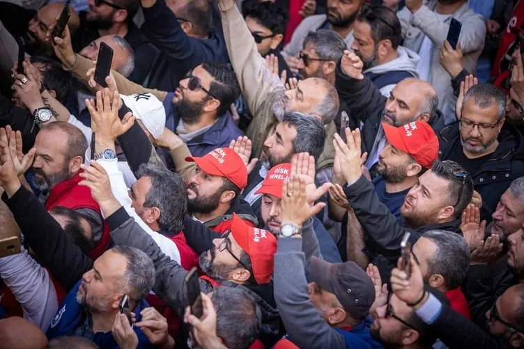CHP’li belediyelerde büyük kriz! Kılıçdaroğlu’nun vaatleri yine havada kaldı: Binlerce işçinin maaşı ve ikramiyesi ödenmedi