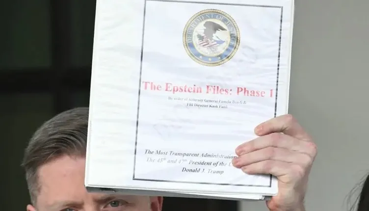 ABD’li sapık milyarder Jeffrey Epstein hakkında yeni belgeler ifşa oldu