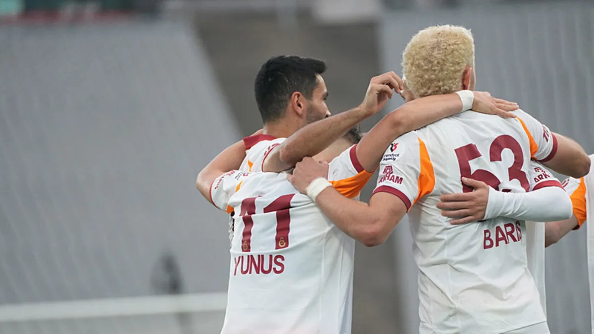 Barış Alper Yılmaz 2 maç sonra forma giydi Barış Alper Yılmaz 2 maç sonra forma giydi