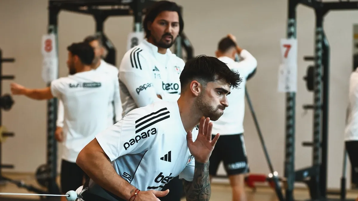 Beşiktaş, salonda çalıştı!