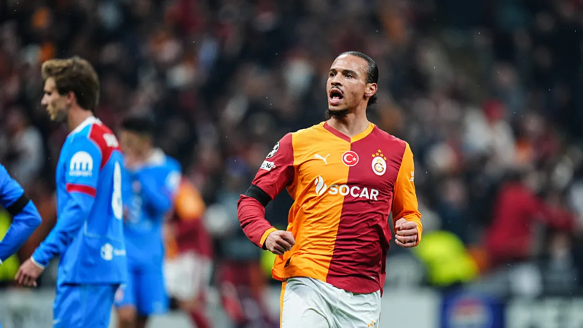 Sane’den itiraf: “İstanbul nefes kesici bir şehir” Sane’den itiraf: “İstanbul nefes kesici bir şehir”