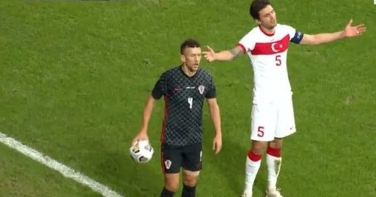 Türkiye - Hırvatistan maçında ender görülen olay! İşte o pozisyon