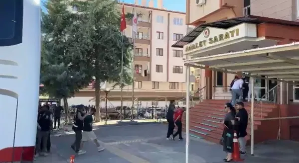 devre-mulk-sahiplerini-hedef-alan-sebekeye-operasyon-yabanci-yatirimciya-satacagiz-dediler-milyonluk-vurgun-ya-1785484776490.jpg