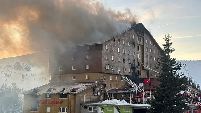 SON DAKİKA... Grand Kartal Otel davasında dördüncü gün! Baş aşçıdan acılı aileleri çıldırtan sözler: Hepsi salonu terk etti!