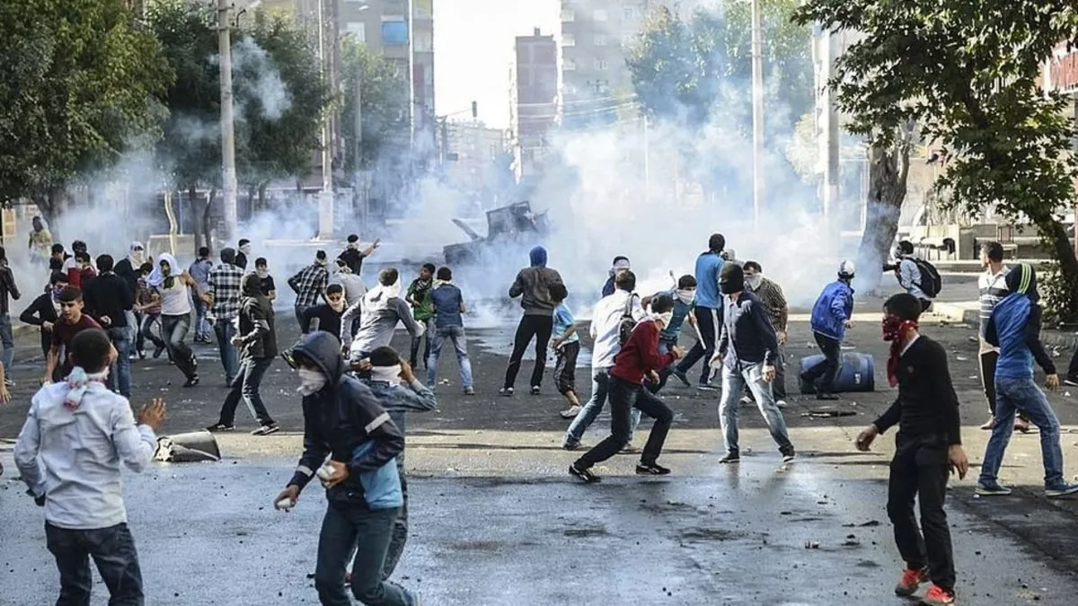 2 polis şehit olmuş 35 kişi yaşamını yitirmişti!