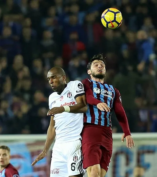 Trabzonspor-Beşiktaş derbisinden kareler