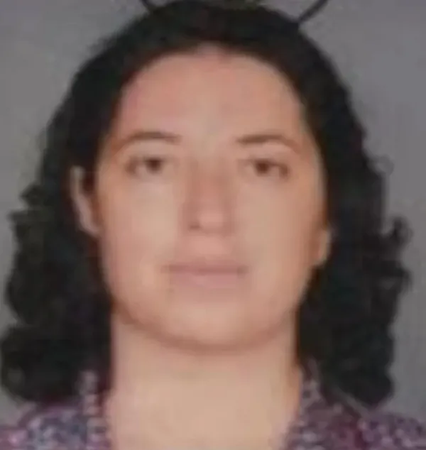cinayet-davasinda-kan-donduran-detay-ayakkabisindan-topladigi-disini-sakliyor-1779444303389.jpg