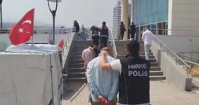 Durdurulan araçtan uyuşturucu çıktı #hatay