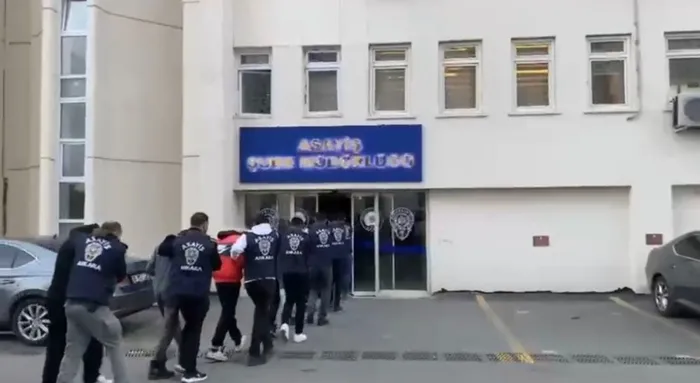 baskentte-guven-sokagi-operasyonu-32-gozalti-1778738178446.jpg