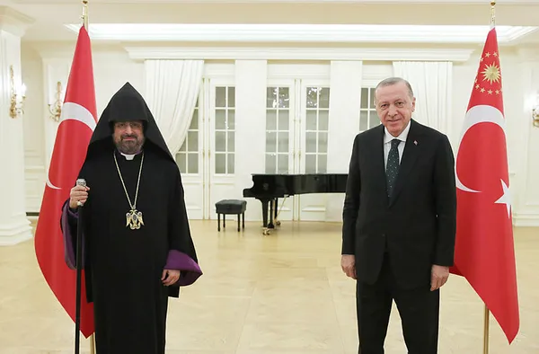 Başkan Erdoğan: Burası sizin de ülkeniz gelip sahip çıkın