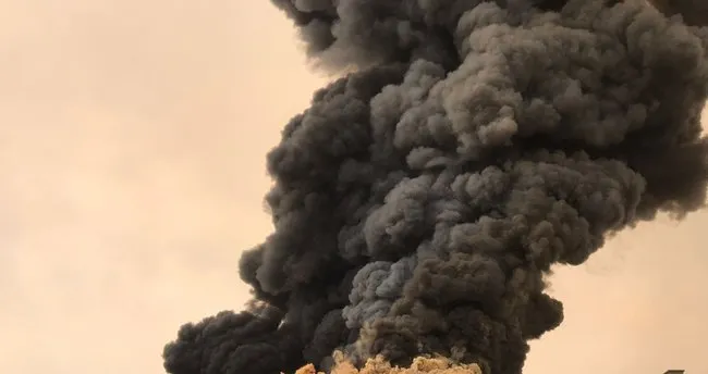 Son dakika: İstanbul'da büyük yangın: Patlama sesleri geliyor!