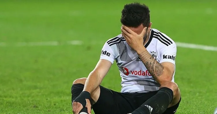 Beşiktaş’ta büyük şok! Gökhan Gönül Göztepe maçında 11’de yok