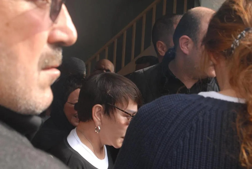 Sezen Aksu�dan annesine son görev Magazin Haberleri