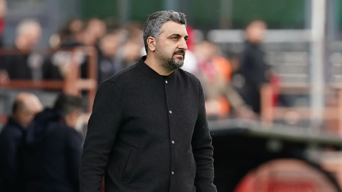 Pendikspor’da Sinan Kaloğlu ile yollar ayrıldı! Pendikspor’da Sinan Kaloğlu ile yollar ayrıldı!