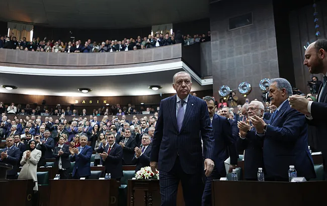 son-dakika-baskan-erdogandan-ak-parti-grup-toplantisinda-onemli-mesajlar-2026-ulkemiz-icin-reform-yili-olacak-1767781266116.jpeg SON DAKİKA | Başkan Erdoğan'dan AK Parti Grup Toplantısı'nda önemli mesajlar: 2026 ülkemiz için reform yılı olacak