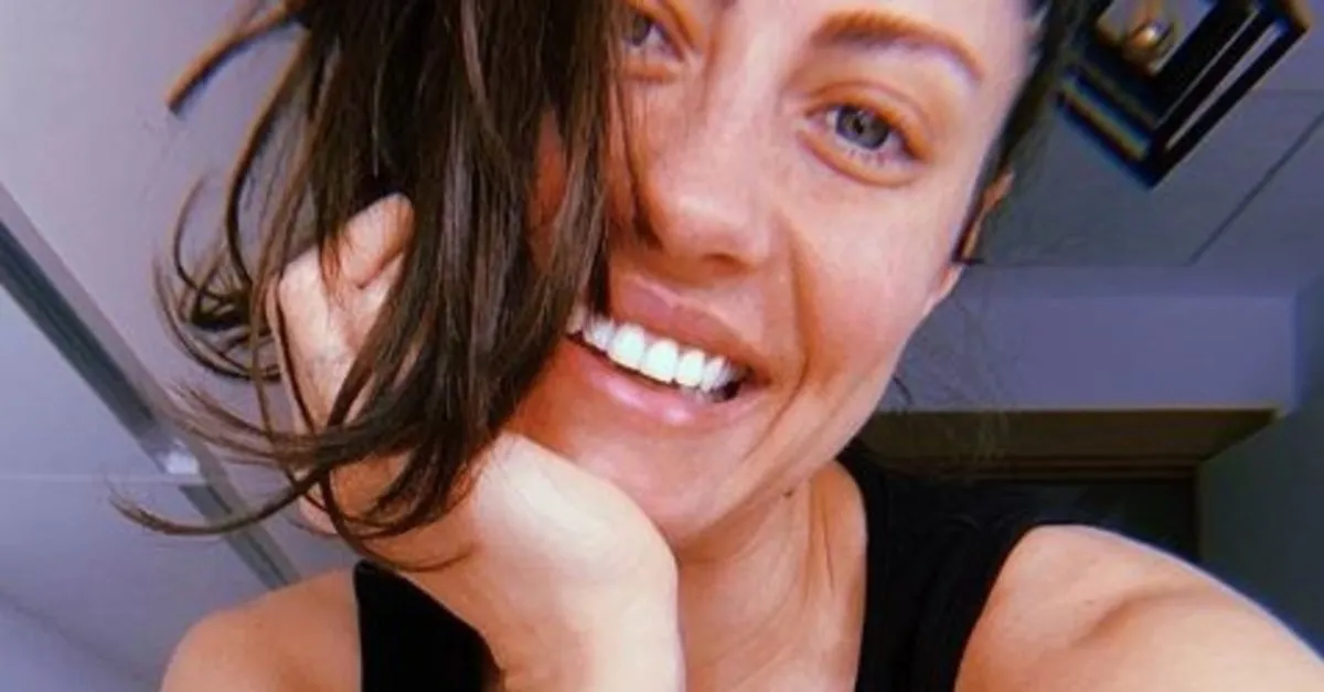 Derya Ulug Makyajsiz Ve Cilli Galeri Magazin