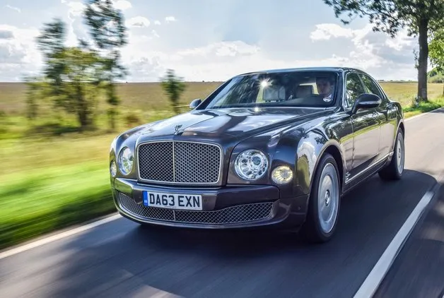 V8 MOTORUNUN ÜRETİMİNİ DURDURMAYA KARAR VERDİ