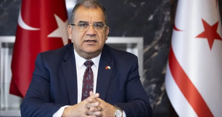 Son dakika: KKTC Başbakanı Sucuoğlu, hükümetin istifasını Tatar’a sundu
