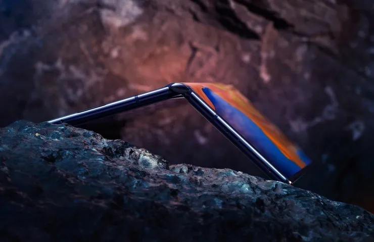 katlanabilir telefon huawei mate xs in