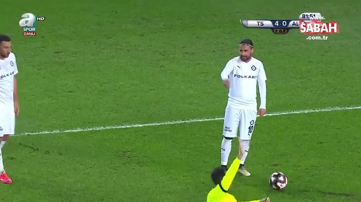 Trabzonspor 4 - 1 Altay... Gol: Paixao