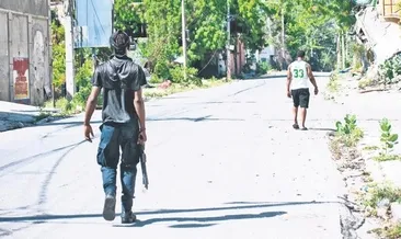 Haiti çetelere teslim