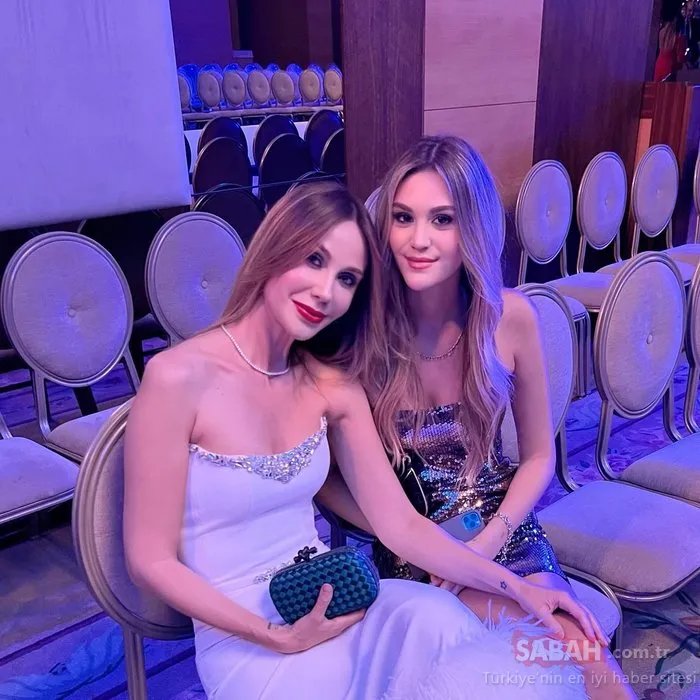 Demet Şener’in kızı İrem Kutluay Miss Turkey gecesinde annesini gölgede bırakmıştı! Demet Şener’in 16 yaşındaki kızı estetik mi yaptırdı?