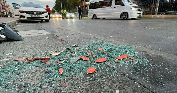 Mersin’de özel halk otobüsü ile minibüs çarpıştı! 20 kişi yaralandı