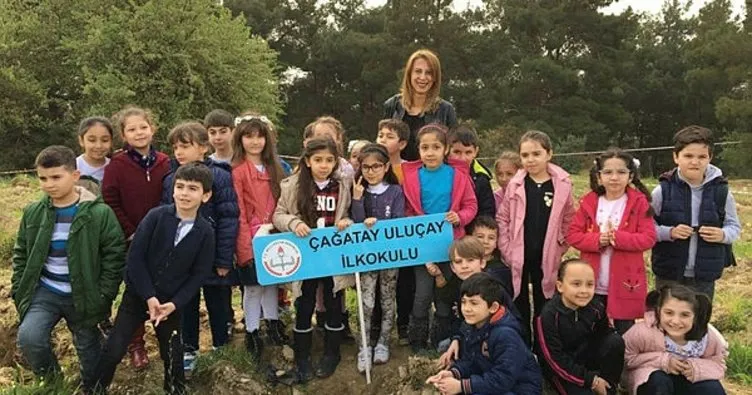 Minikler baharın coşkusunu fidan dikerek yaşadı