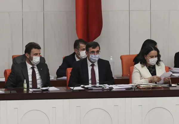 CHP'nin "128 milyar dolar nerede?" şovuna Cevdet Yılmaz'dan çarpıcı yanıt: Rezervler buharlaşmaz - 5