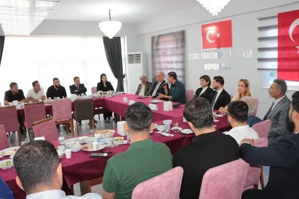 cizrede-terorsuz-turkiye-bulusmasi-milletvekilleri-stk-ve-muhtarlarla-bir-araya-geldi-1788888959214.jpg
