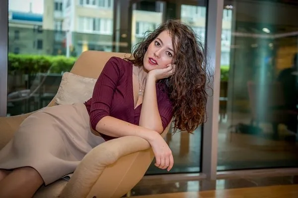Pelin Akil: Yük olmamak için küçük yaştan beri çalışıyorum