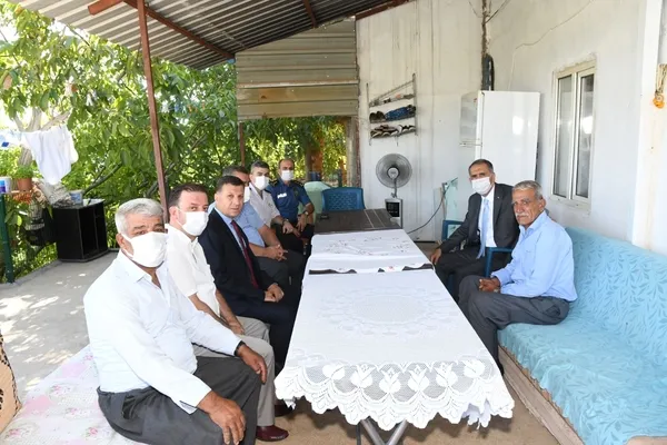 vali-mahmut-cuhadar-ve-il-protokolunden-sehit-ailelerine-bayram-ziyareti-1626794646627.jpg