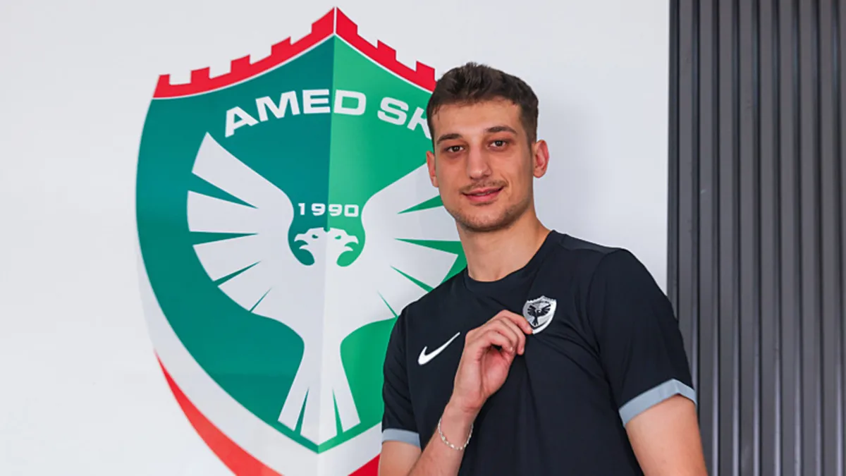 Mustafa Burak Bozan Amed Sportif Faaliyetler formasıyla