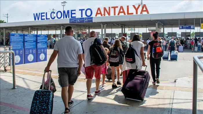 50-milyon-turist-44-milyar-gelir-1666929871367.jpg