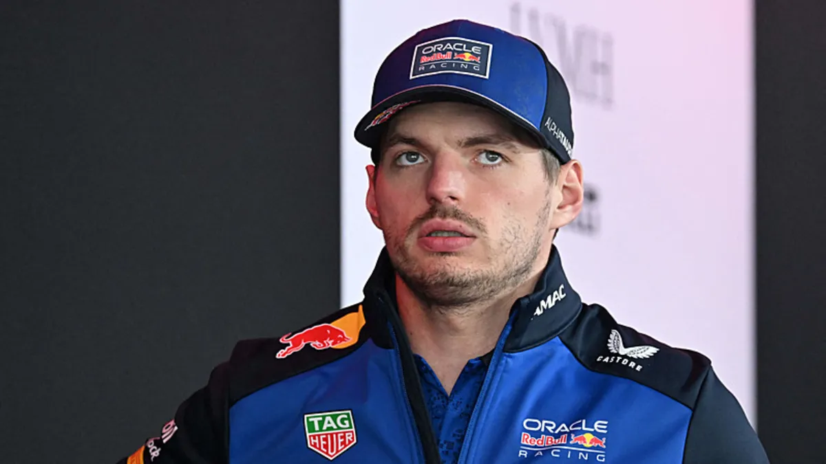 Verstappen, basın toplantısında gazeteciyi odadan kovdu Verstappen, basın toplantısında gazeteciyi odadan kovdu