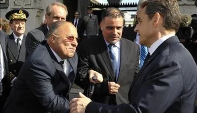 Sarkozy camide!
