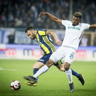 Fenerbahçe galibiyeti tek golle aldı, BB Erzurumspor'u ateşe attı
