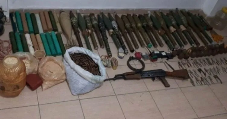 Hakkari ve 3 ilçesinde PKK’ya ait silah ve mühimmat ele geçirildi