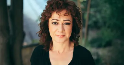 Ünlü oyuncu Bennu Yıldırımlar kızı ile fotoğraf paylaştı... Bennu Yıldırımlar’ın kızı Ada güzelliğiyle sosyal medyayı salladı!