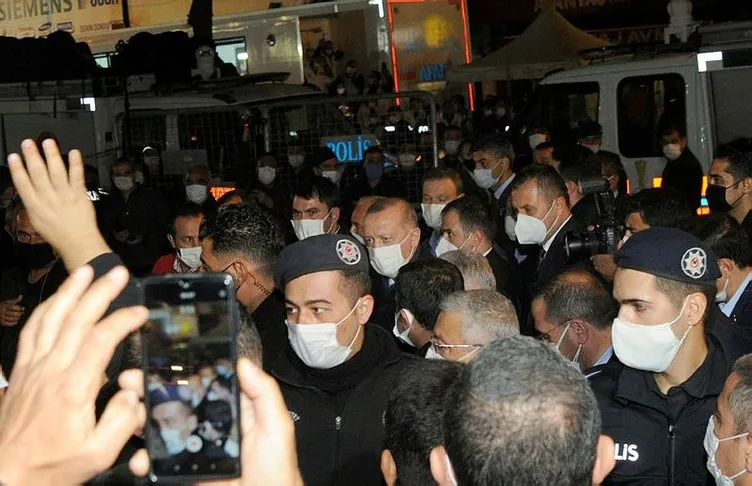 Başkan Recep Tayyip Erdoğan, İzmir'de deprem bölgesini ziyaret etti