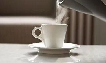 Sabahları sıcak su içmenin faydaları